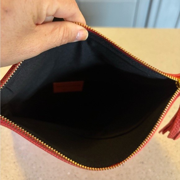 Reddish-orange Leather Clutch by Mark & Graham, made in Italy - Picture 3 of 5